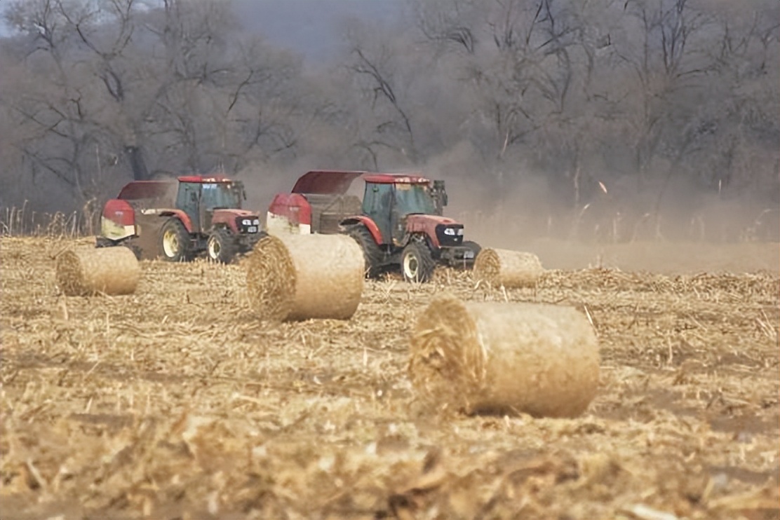 秸稈打包，秸稈禁燒