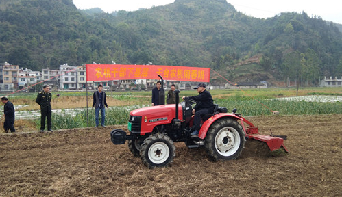 現(xiàn)代化農(nóng)機助力農(nóng)業(yè)生產(chǎn)